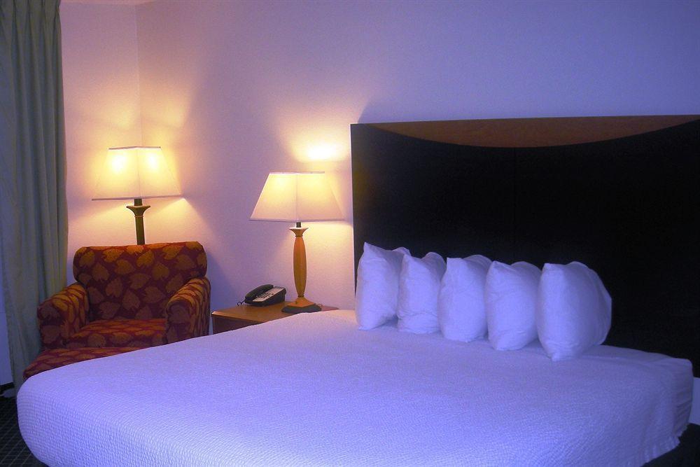 Red Roof Inn & Suites Danville, Il Екстер'єр фото